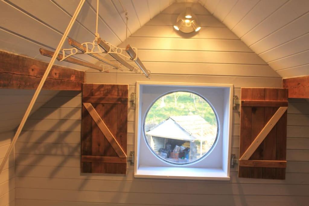 The Scullery - A Quirky Annex With Wood Fire Villa Huddersfield Kültér fotó